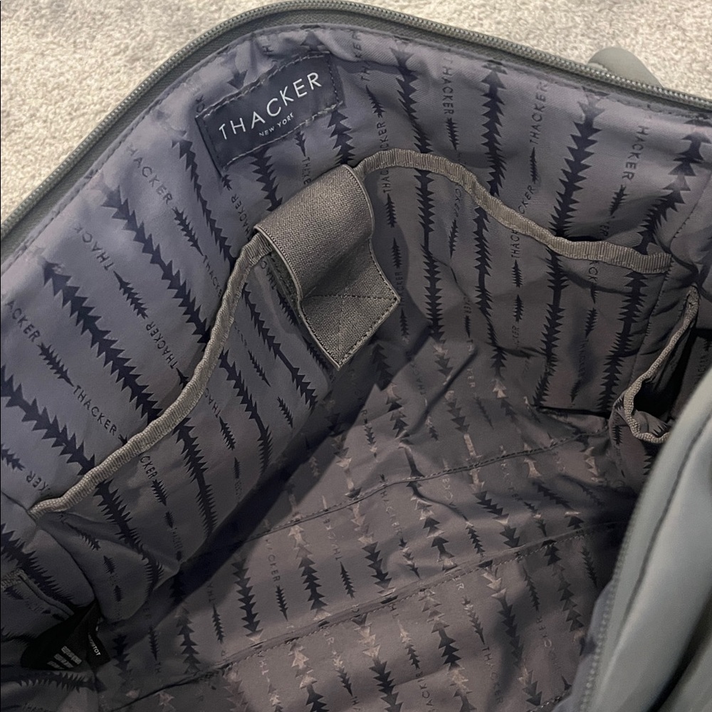 Thacker weekender in grey - Picture 6 of 11